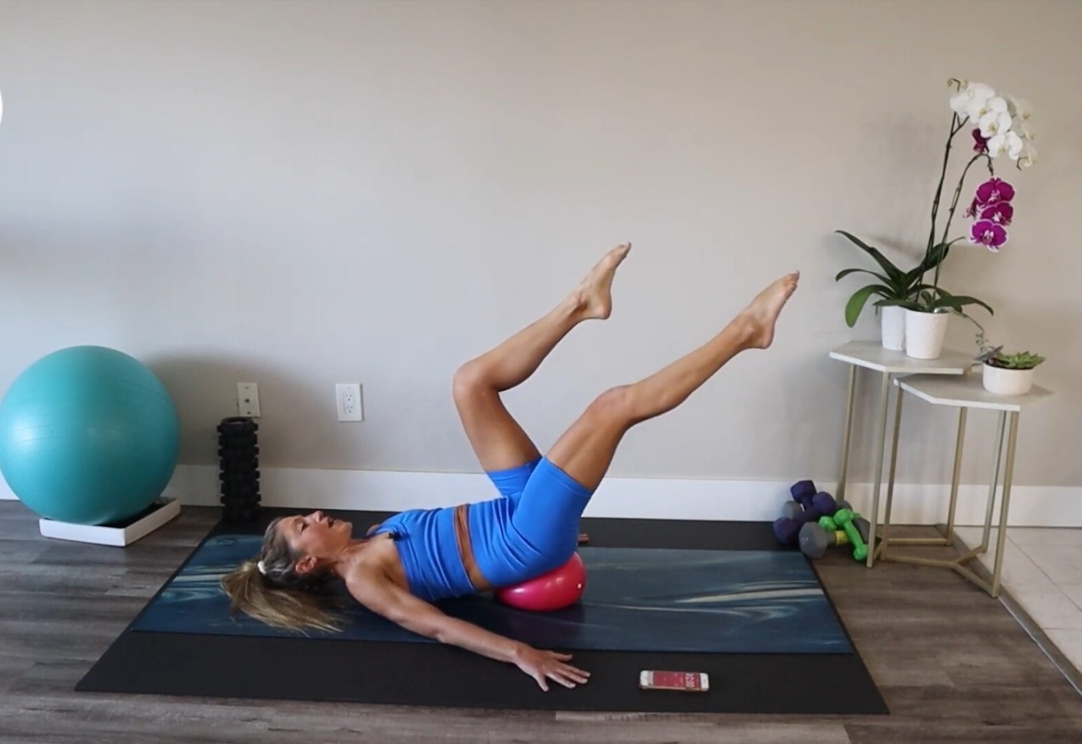 Pilates Mini Ball Single Leg Reach Ab workout