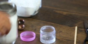 How to Make Natural Deodorant that Works with 3 Ingredients